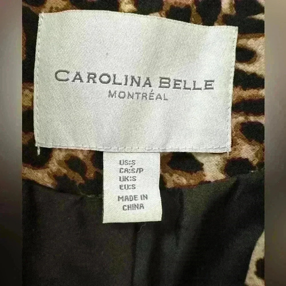 Carolina Belle leopard print blazer with shoulder pads‎ and brass colored button - Picture 5 of 8